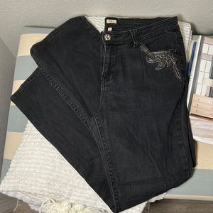 REBA Slim Bootcut Jean